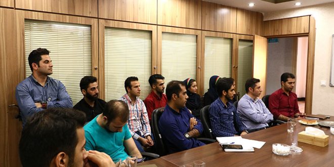 IMG 1565 660x330 - جلسه‌ی تقدیر و تشکر از کارمندان "گروه پیشگامان"
