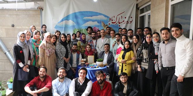 وی تصریح کرد مجموعه جوان پیشگامان هر ساله به دنبال خلاقیت و نواوری های جدید در کسب و کار خود بوده و از این رو شعار مجموعه پیشگامان نیز جوانی، خلاقیت و نوآوری انتخاب شده است